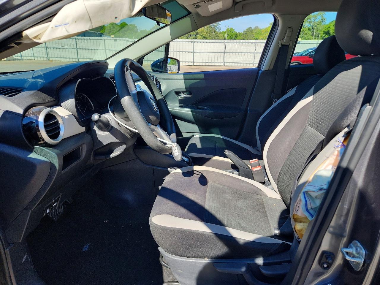 Nissan Versa Sv