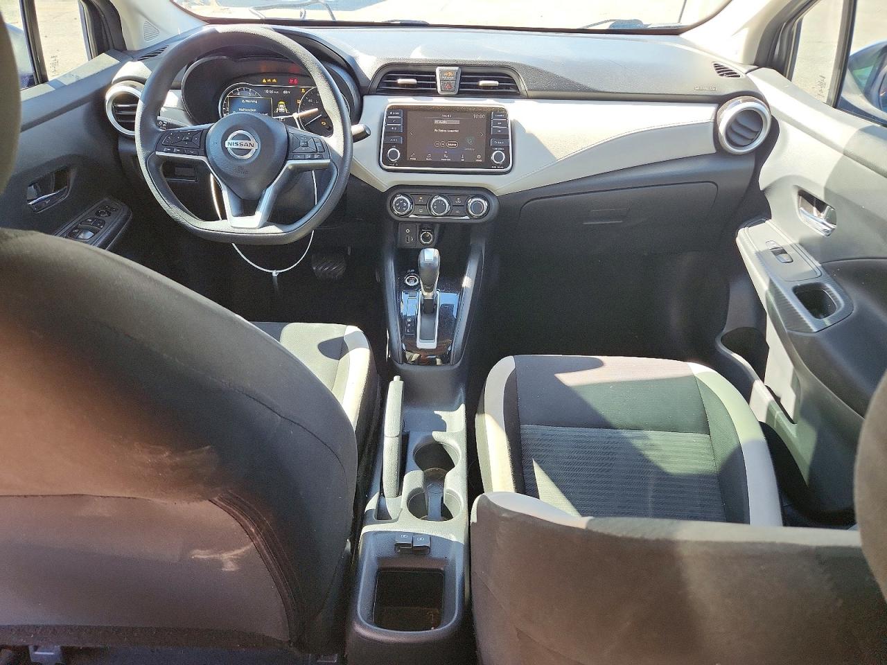 Nissan Versa Sv