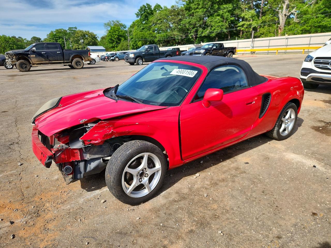 Salvage Toyota MR2 Image