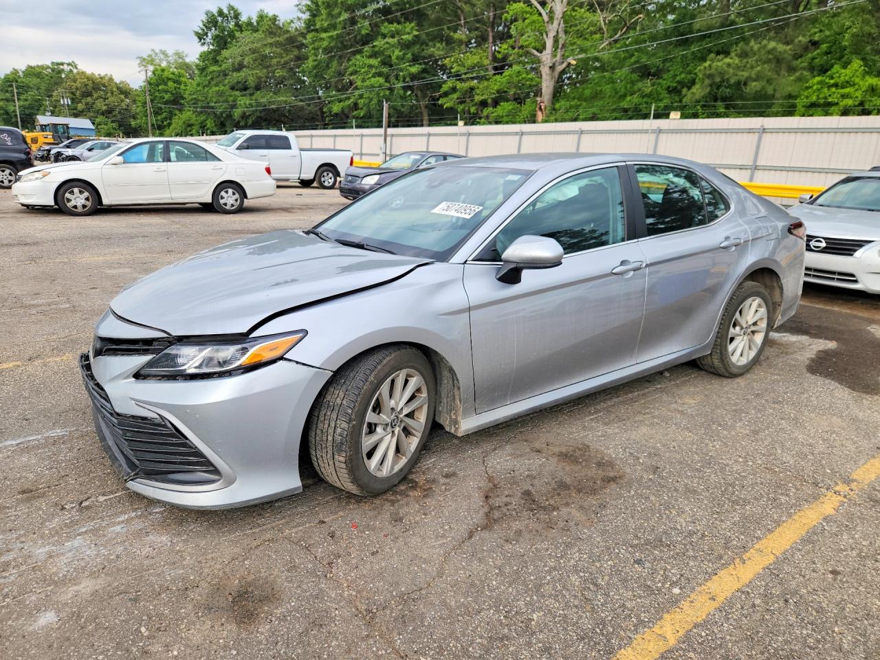 Salvage Toyota Camry Image