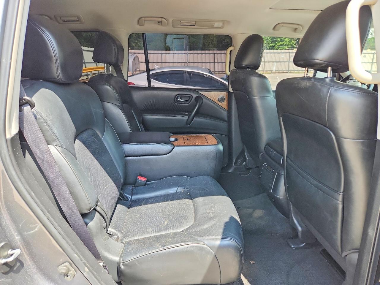 Nissan Armada Sl