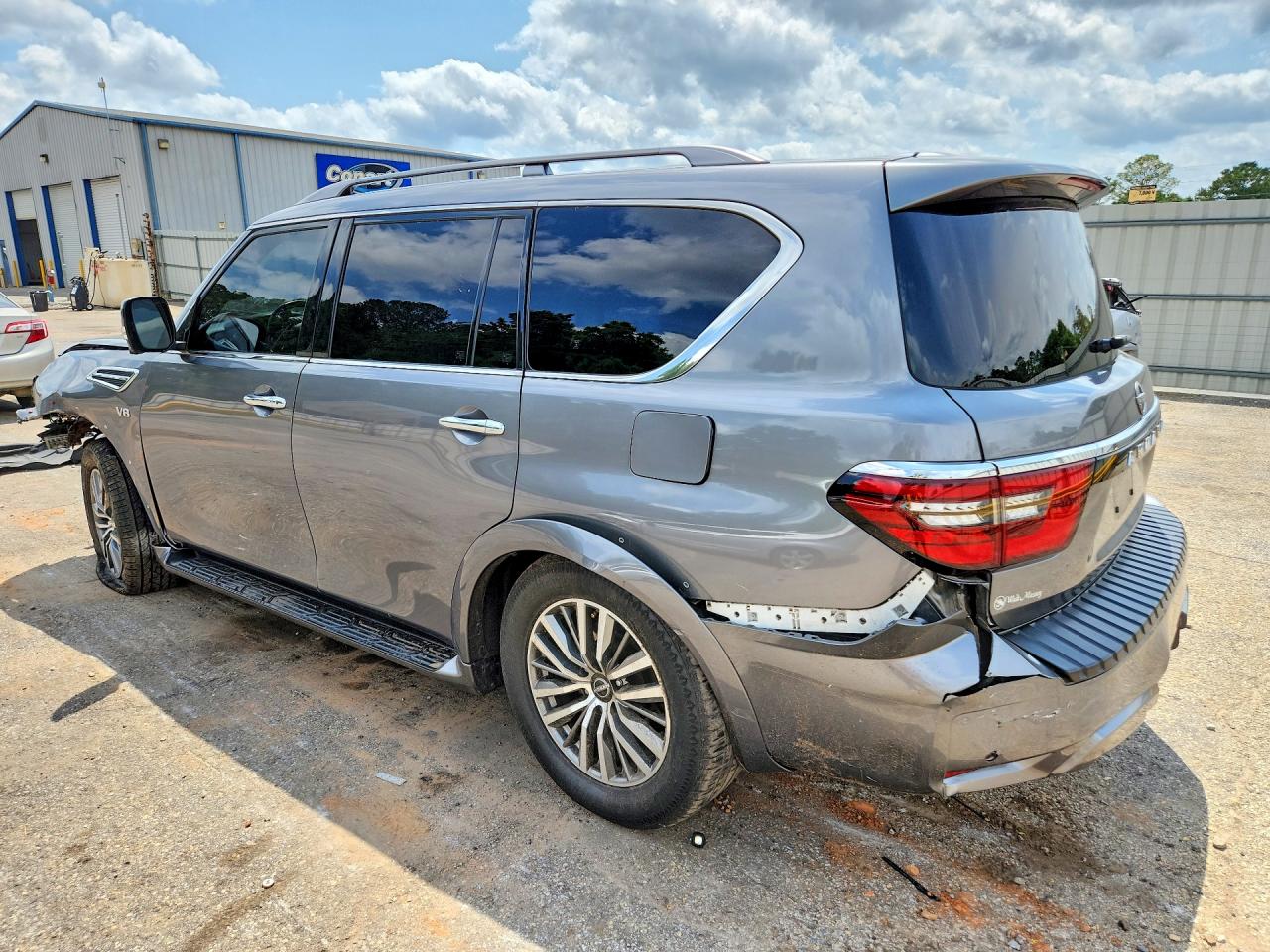 Nissan Armada Sl