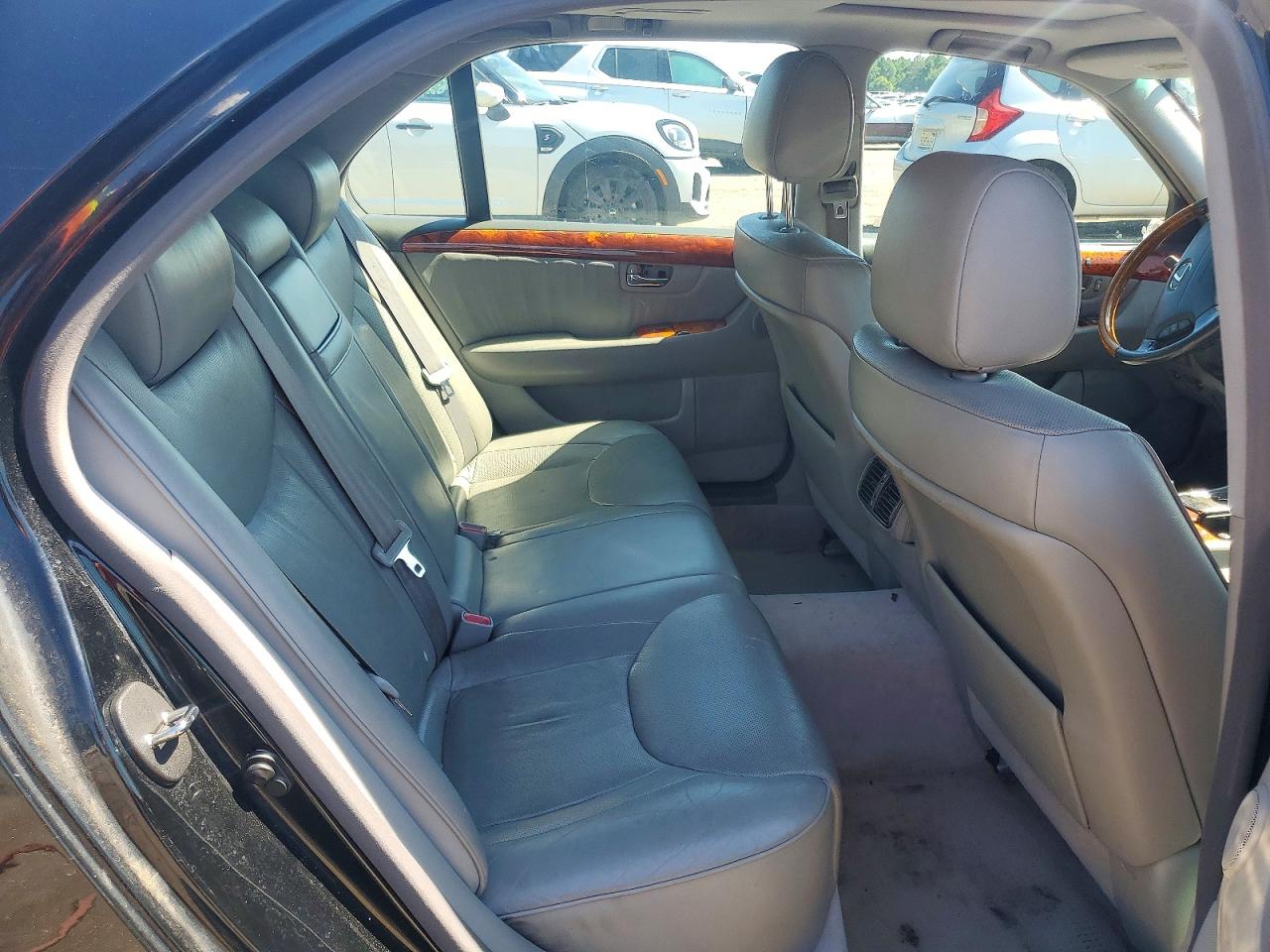 Lexus LS 430