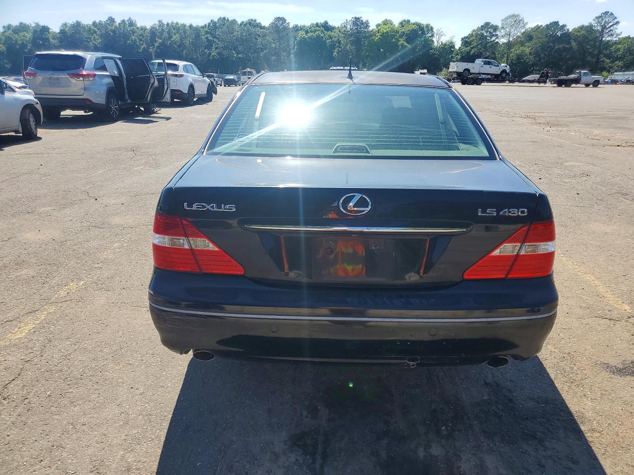 Lexus LS 430