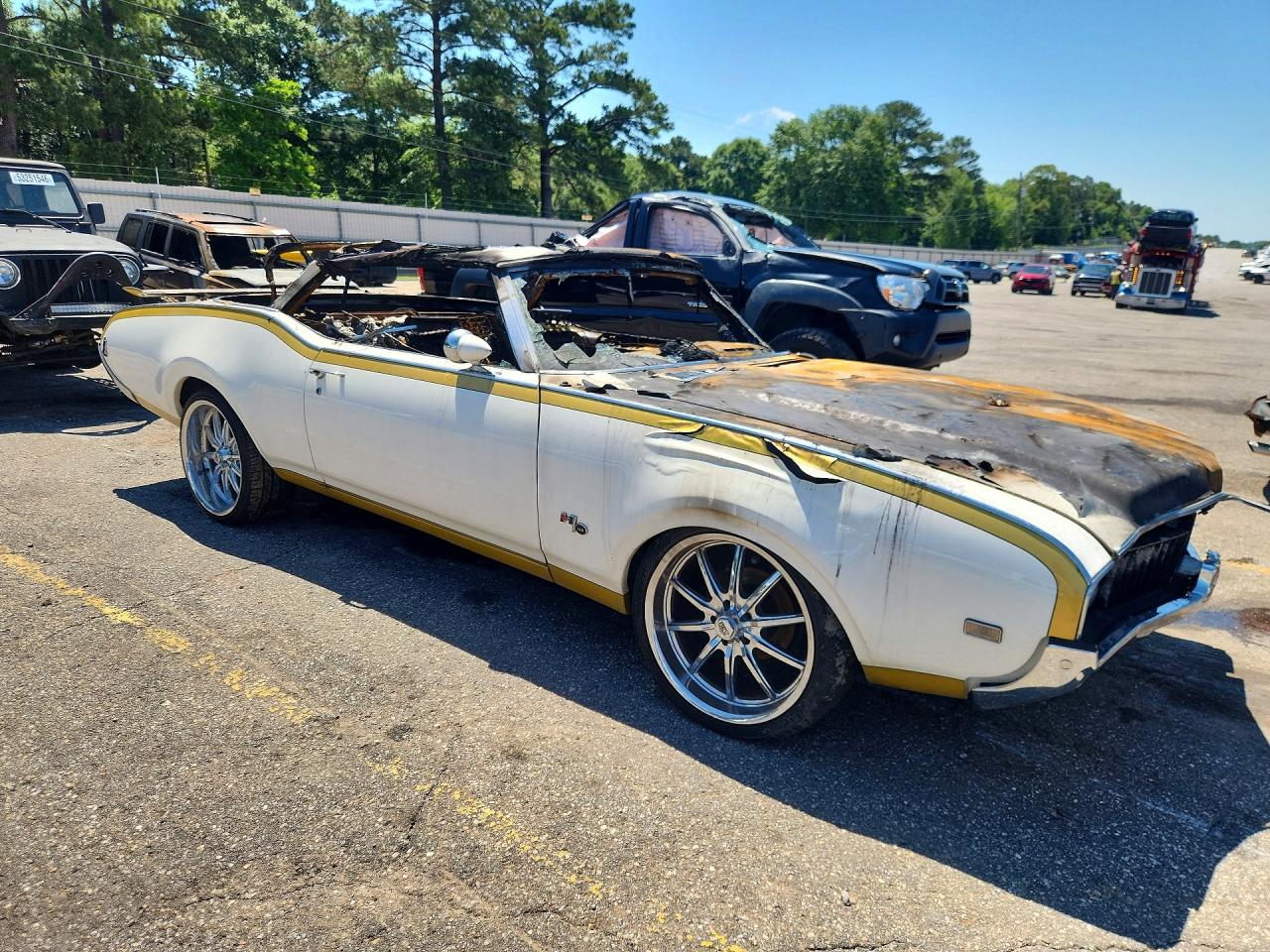Oldsmobile Cutlass