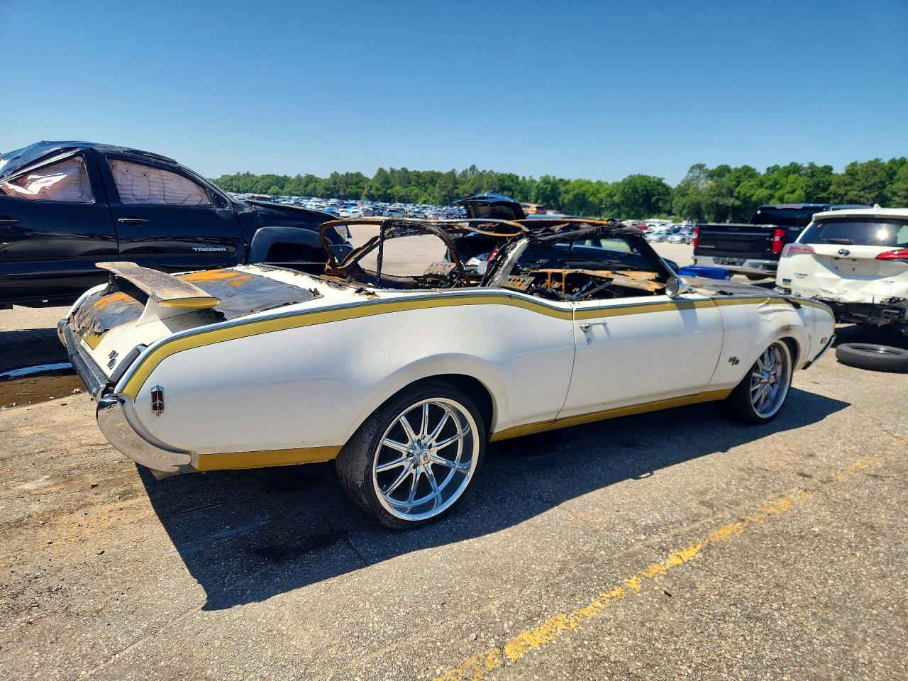 Oldsmobile Cutlass
