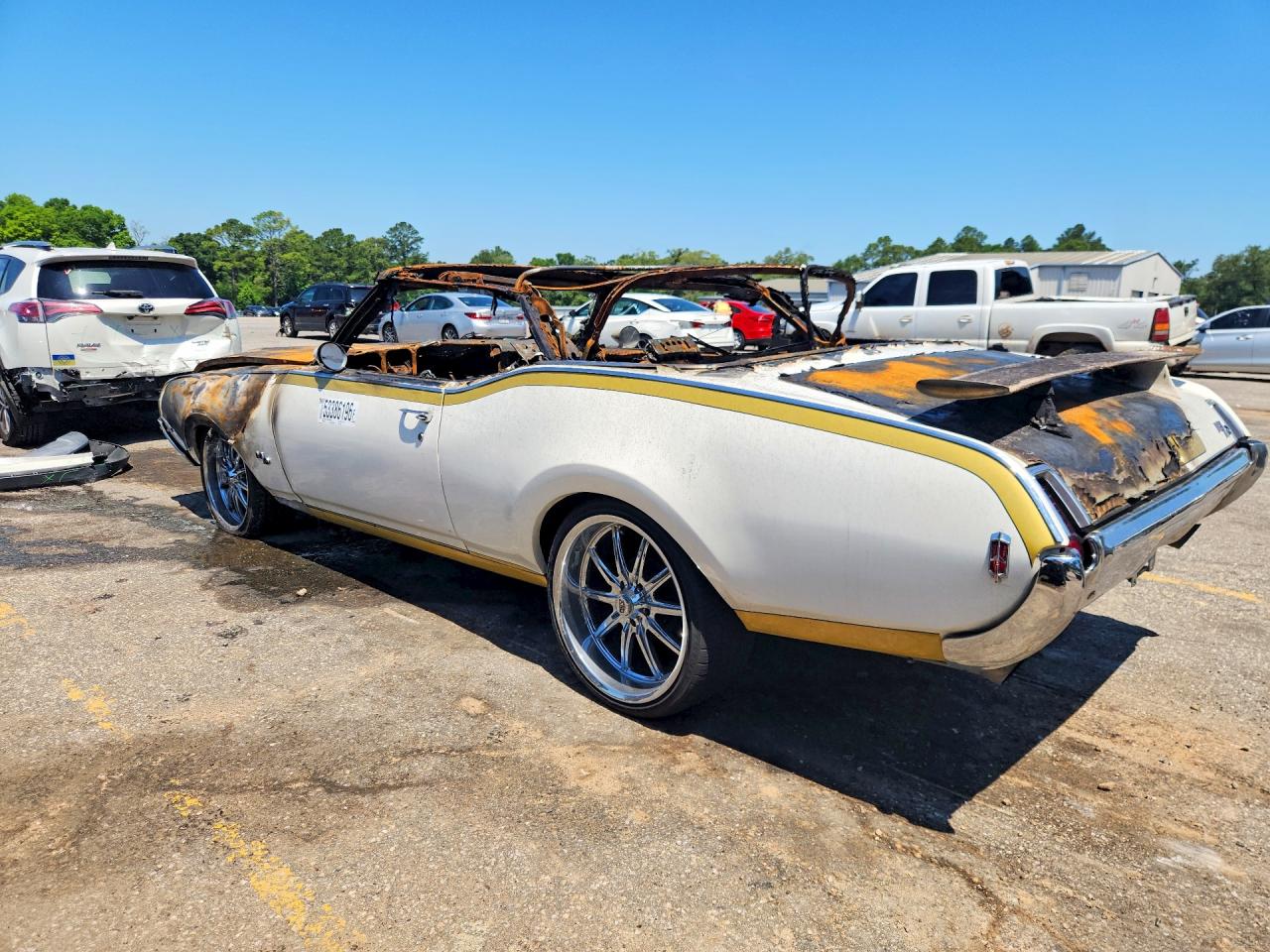 Oldsmobile Cutlass