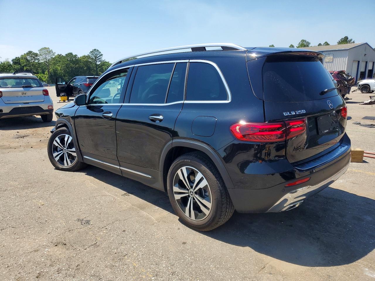 Mercedes-Benz GLB 250