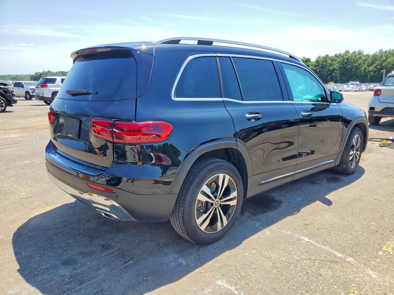 Mercedes-Benz GLB 250