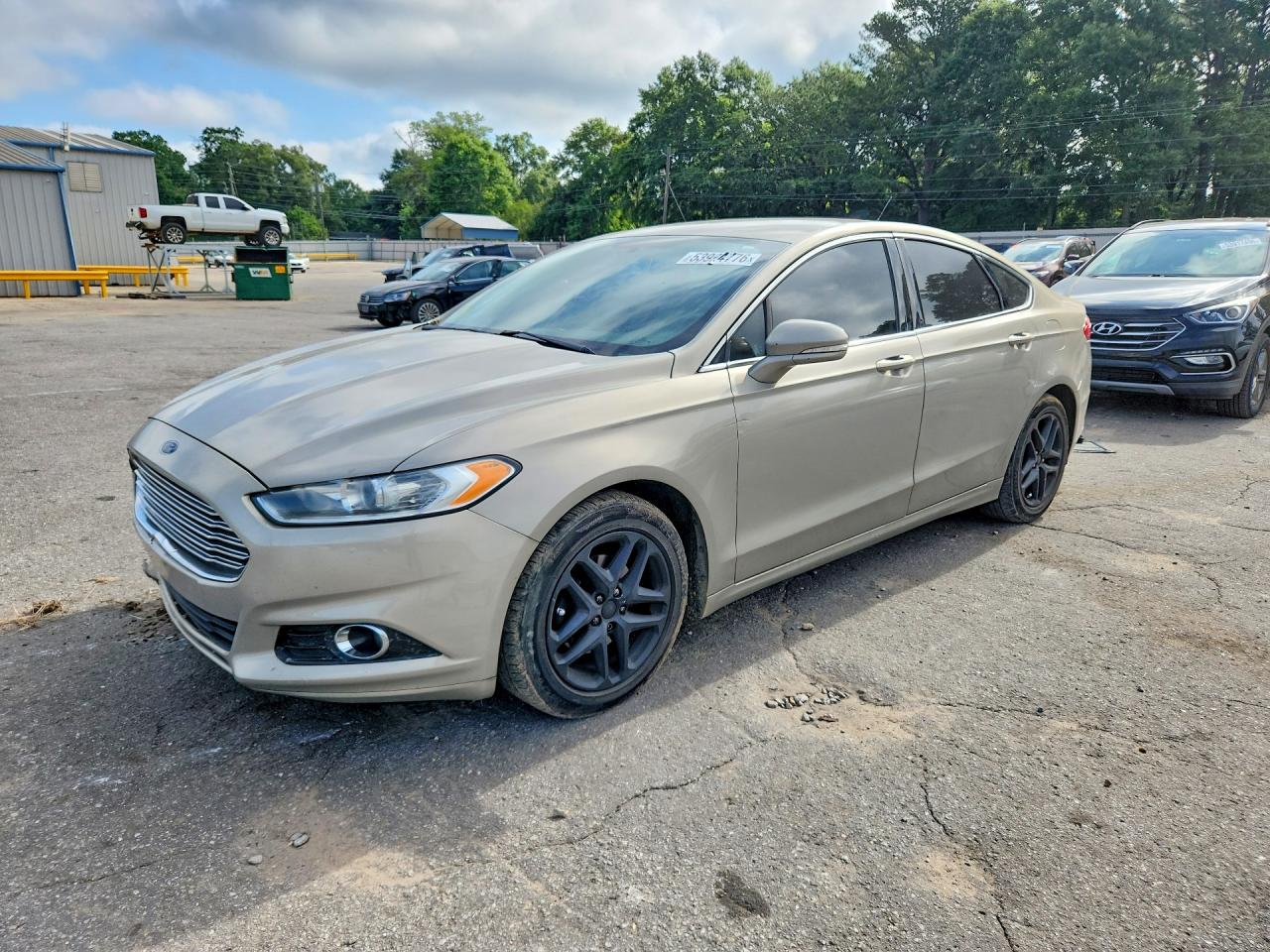 Salvage Ford Fusion Image