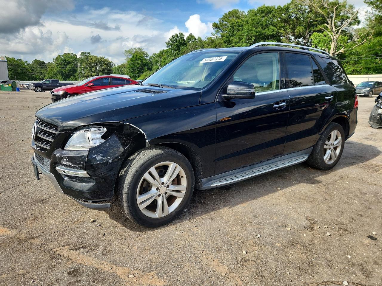 Salvage Mercedes-Benz M-Class Image