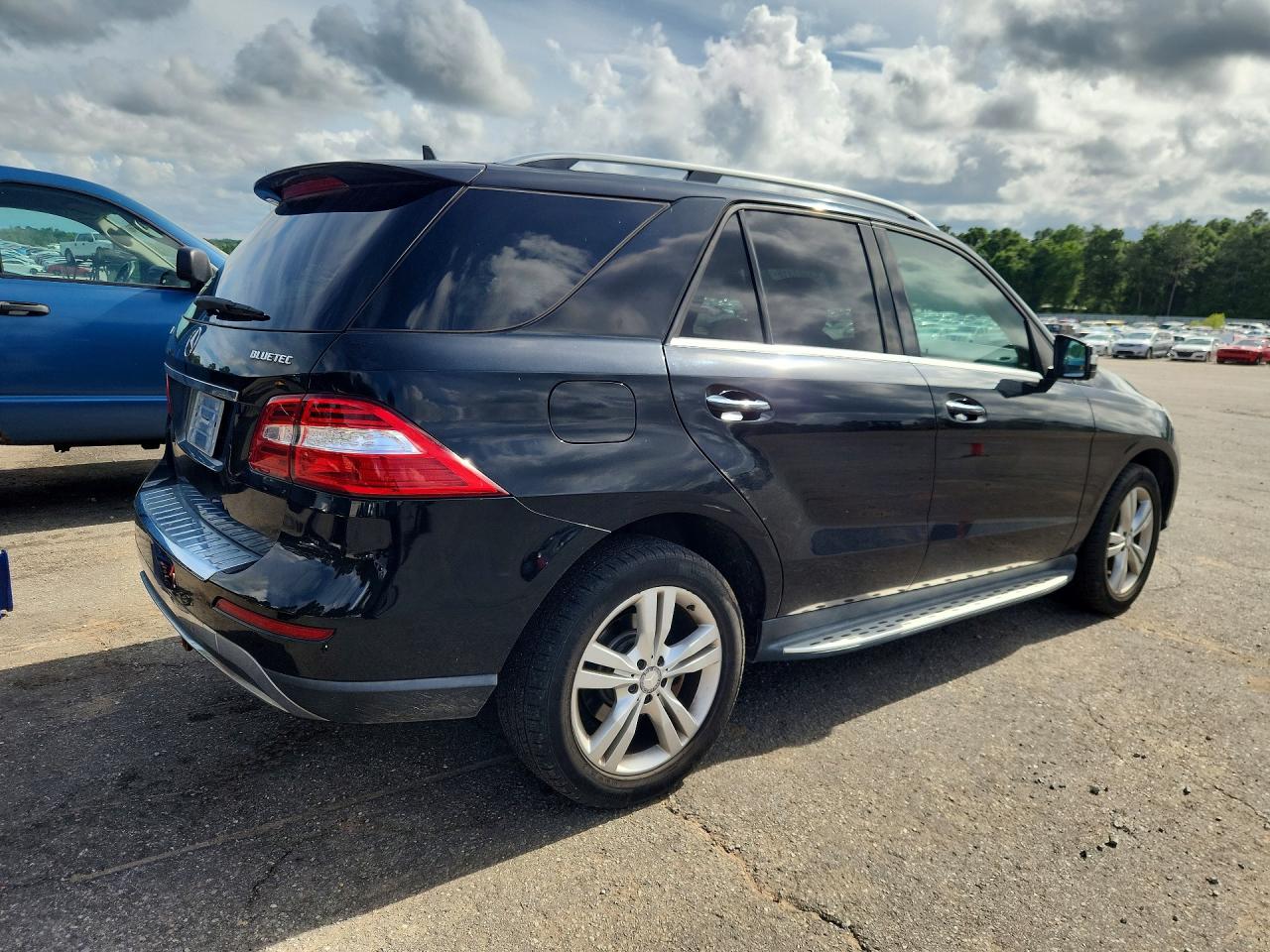 Mercedes-Benz M-Class 250 Bluetec