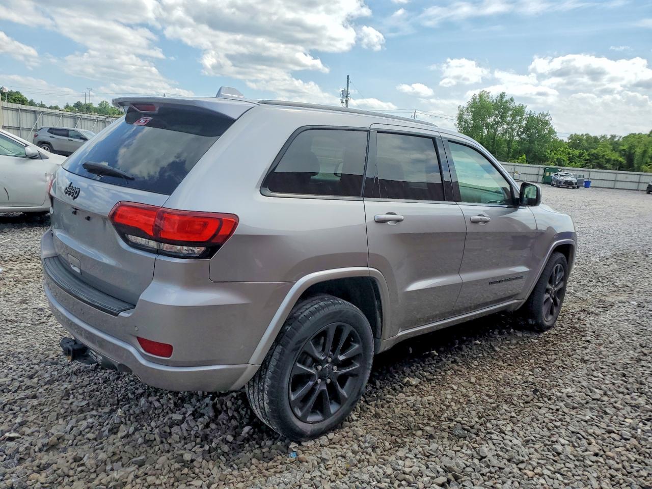 Jeep Cherokee Laredo