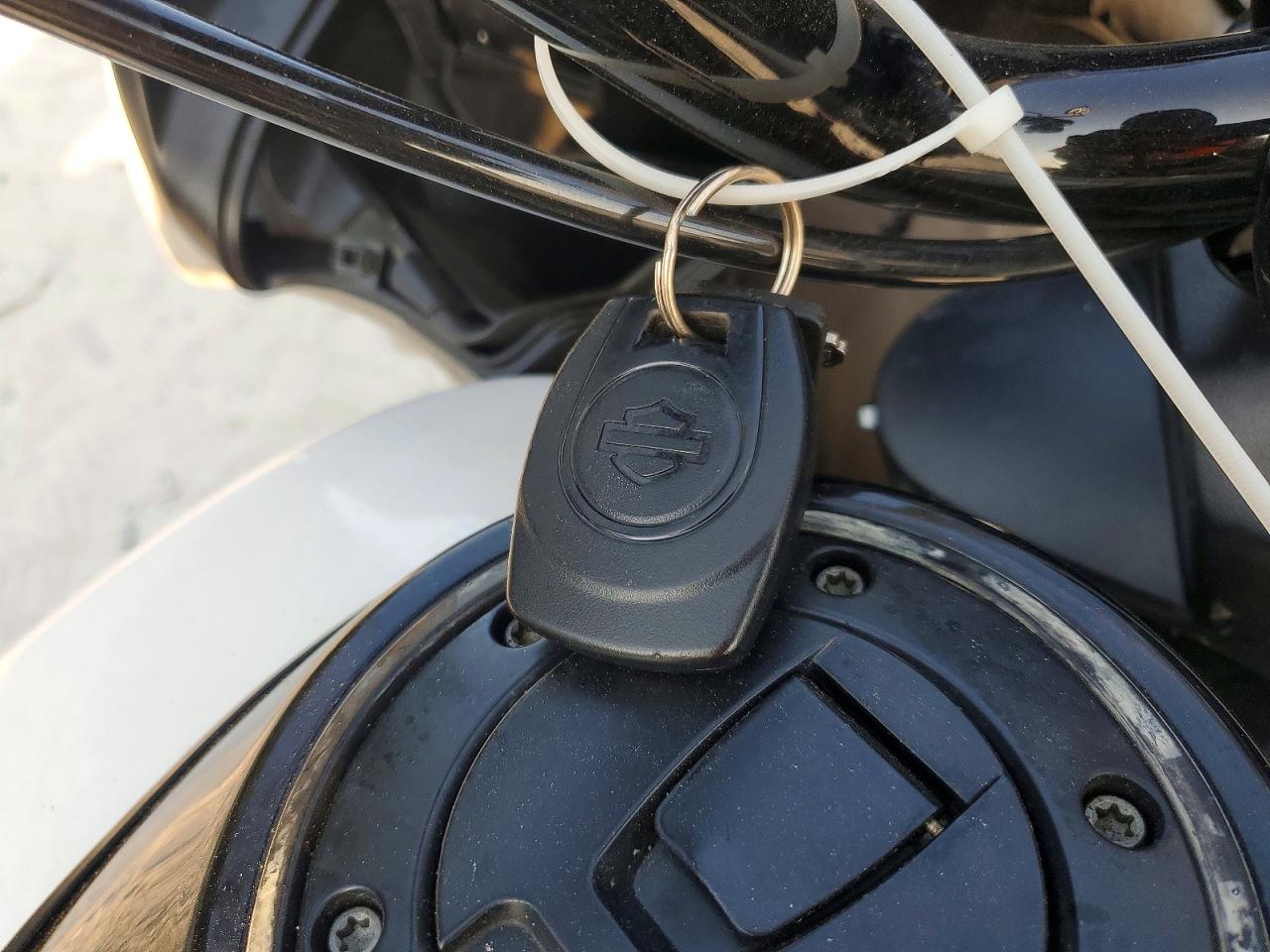 Harley-Davidson Fl