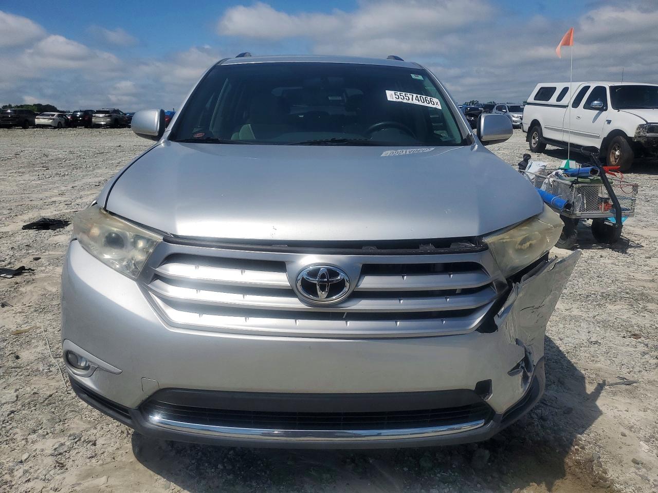 Toyota Highlander Plus
