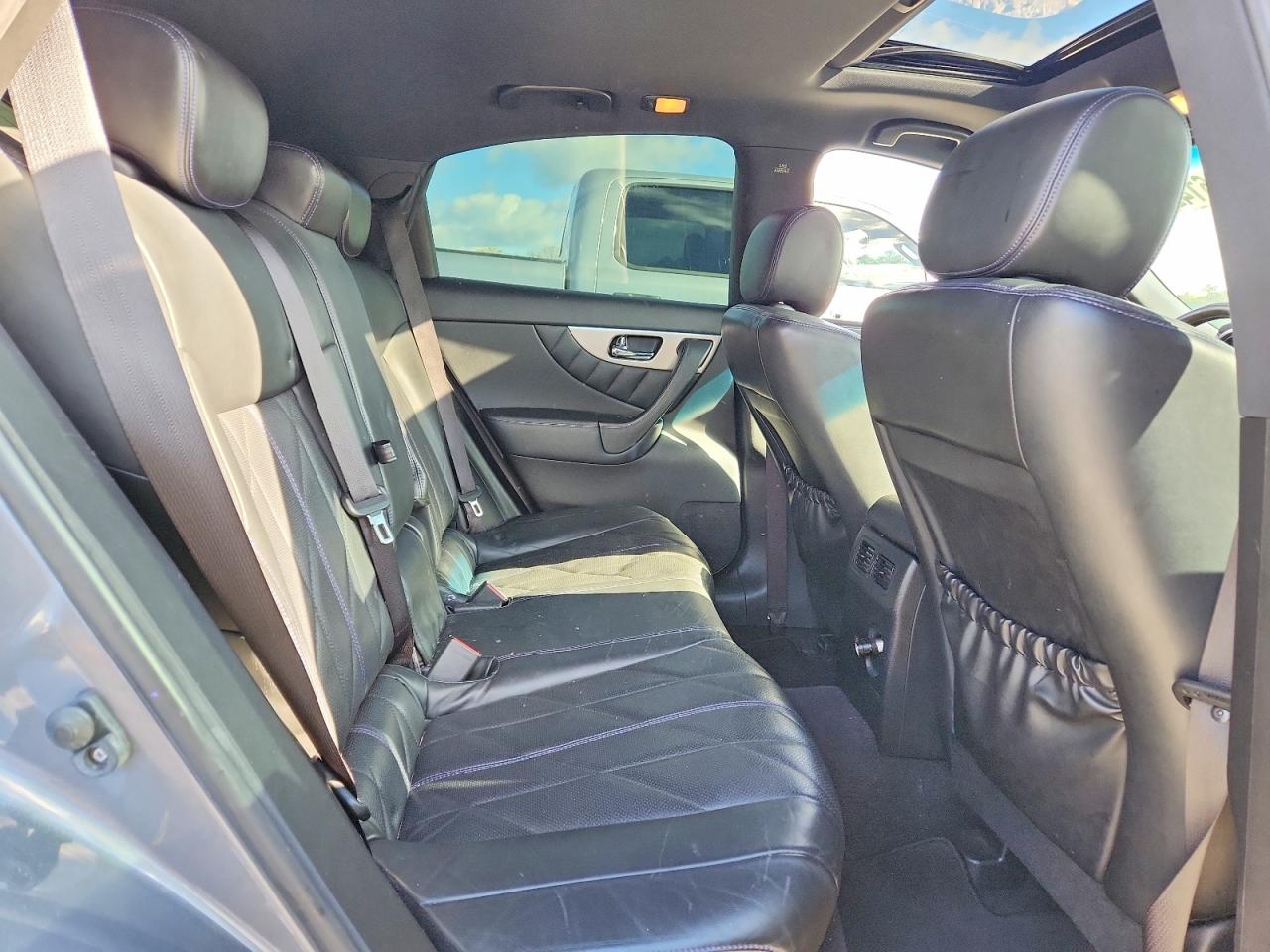INFINITI Qx