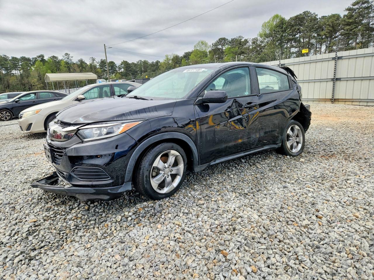 Salvage Honda HR-V Image