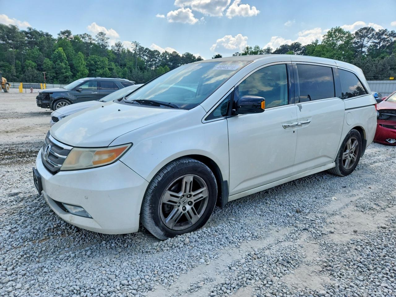 Salvage Honda Odyssey Image