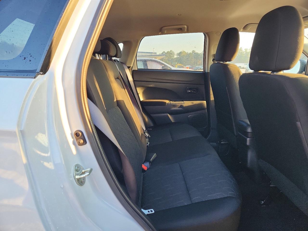 Mitsubishi Outlander S