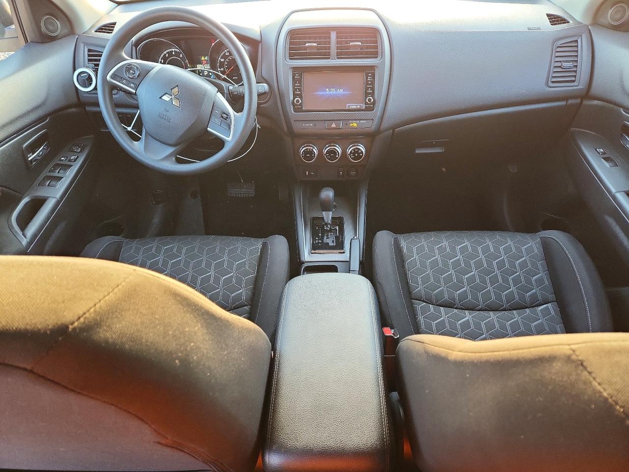 Mitsubishi Outlander S