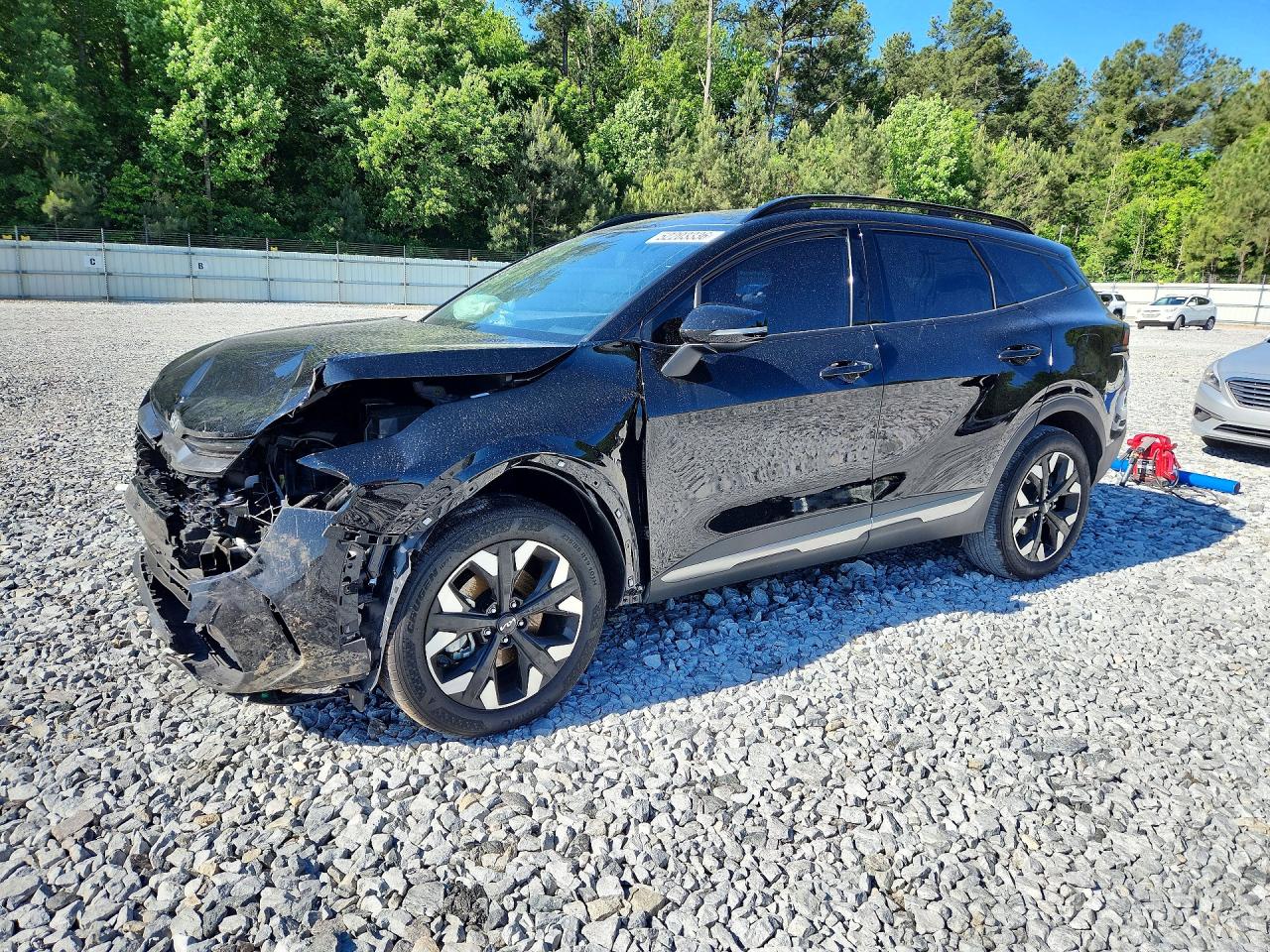 Salvage Kia Sportage Image