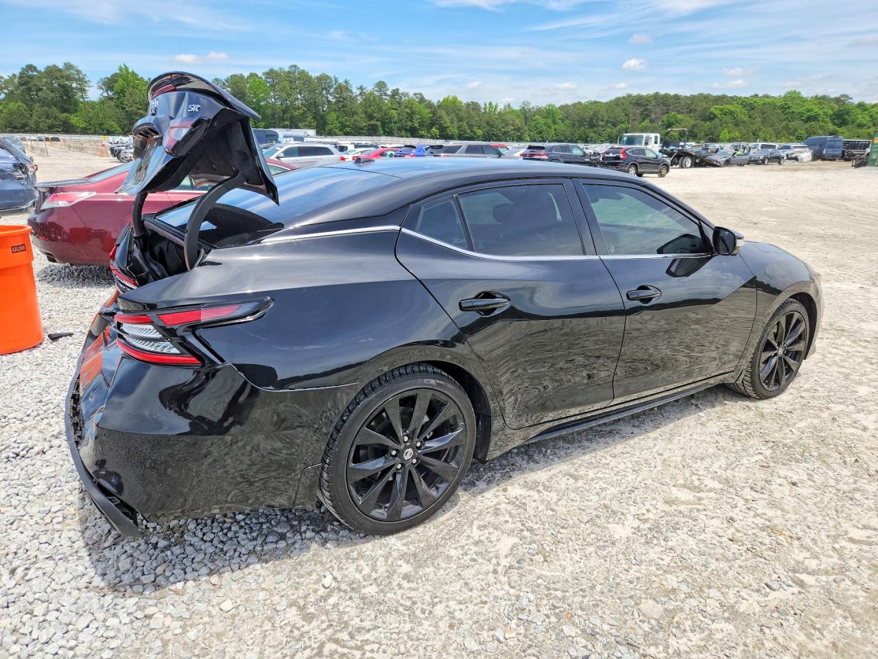 Nissan Maxima Sr
