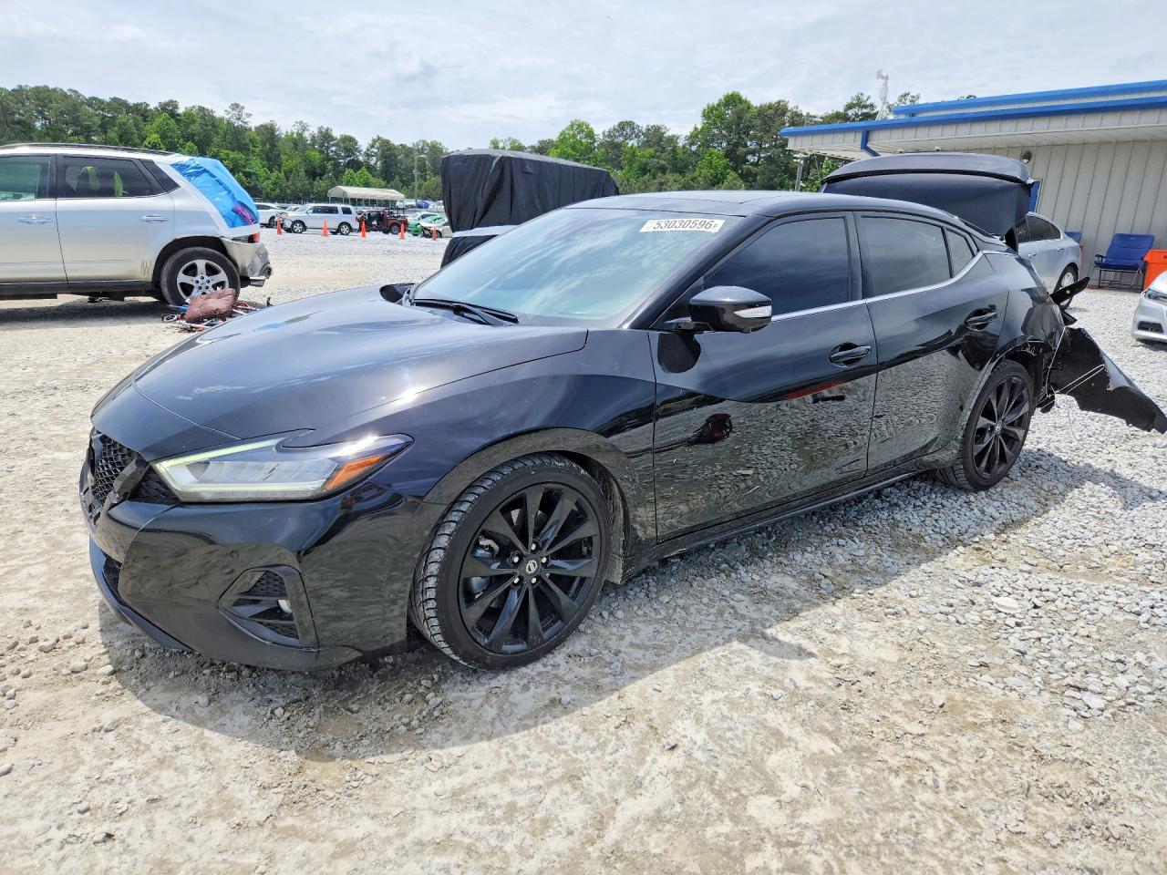 Salvage Nissan Maxima Image