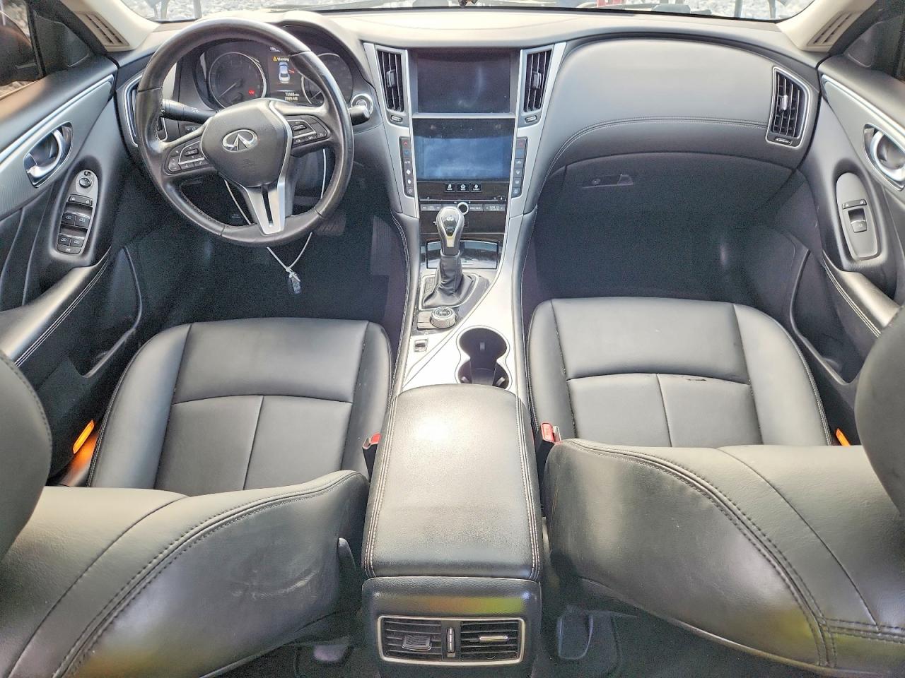 INFINITI Q50 3.0t Luxe