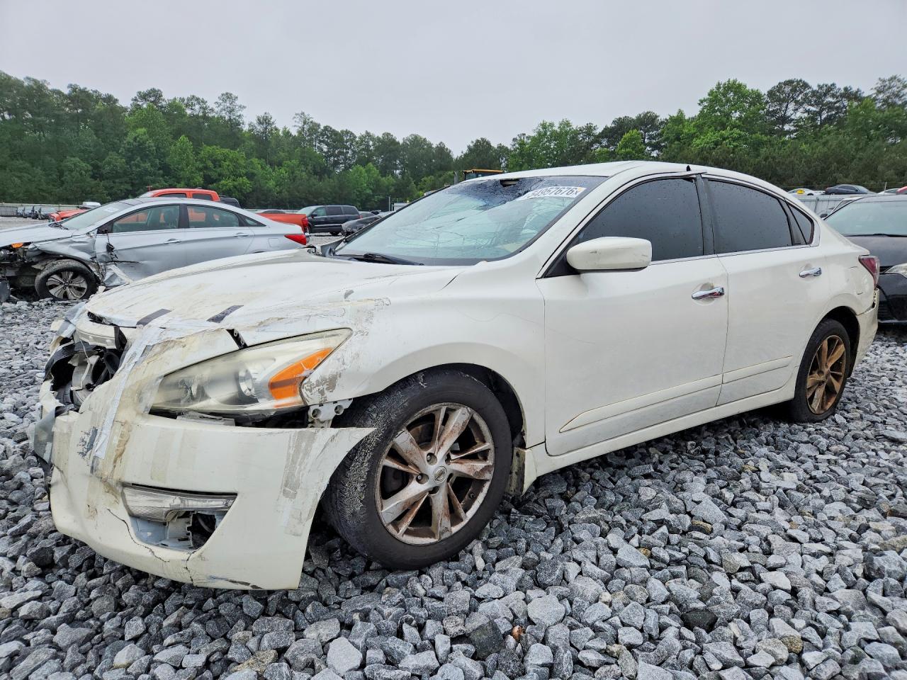 Salvage Nissan Altima Image
