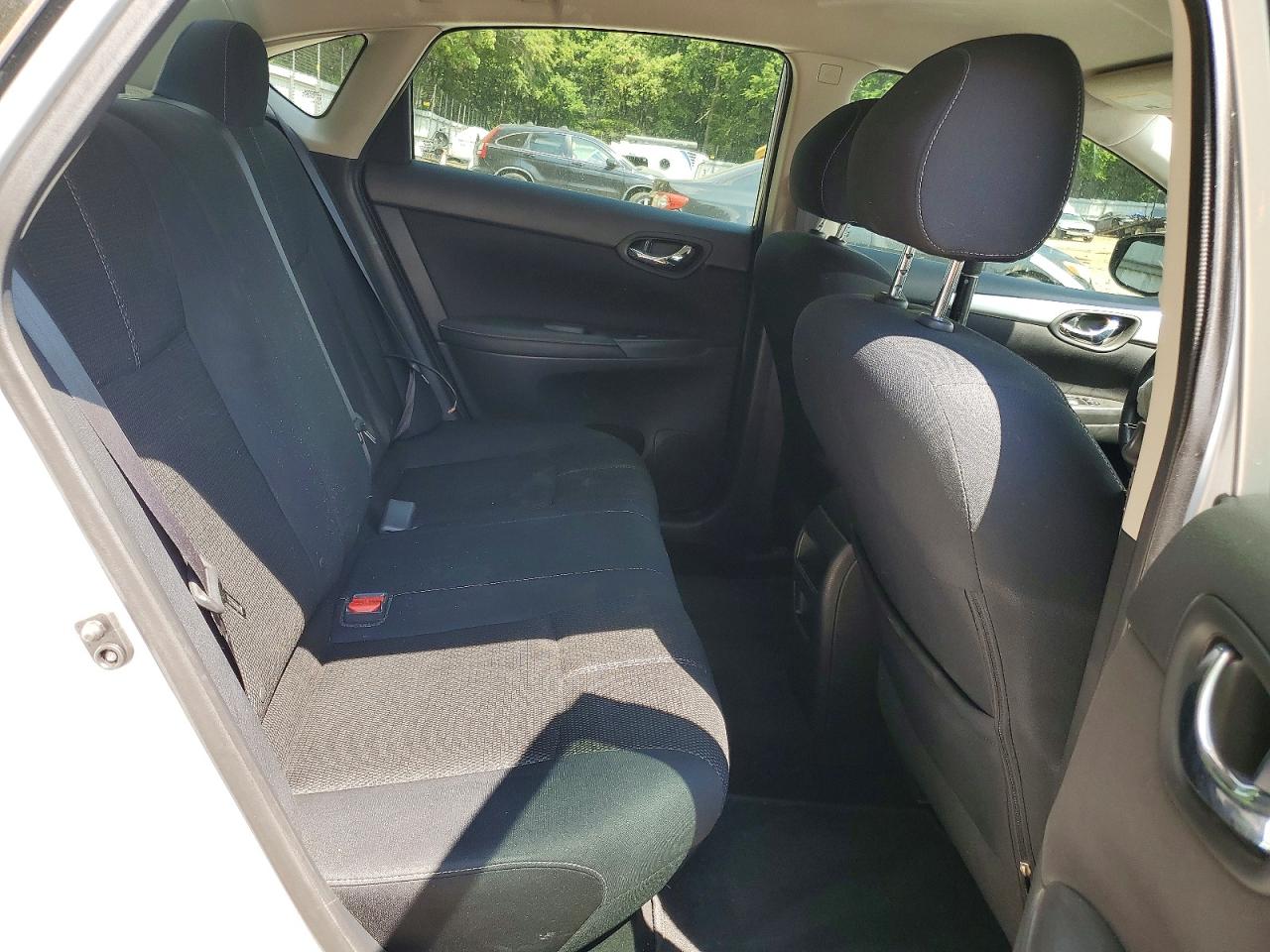 Nissan Sentra S