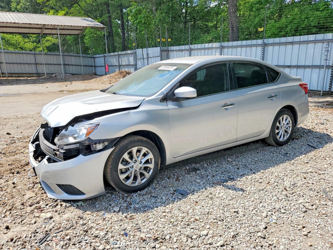 Salvage Nissan Sentra Image