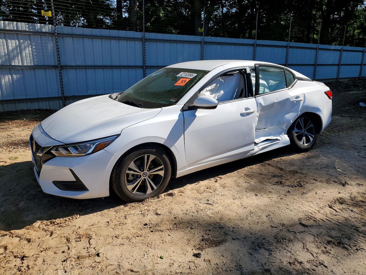 Salvage Nissan Sentra Image