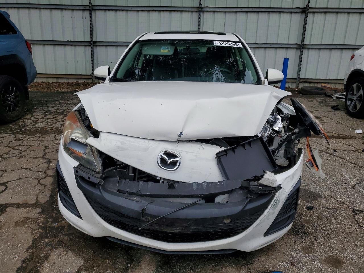 Mazda 3 I