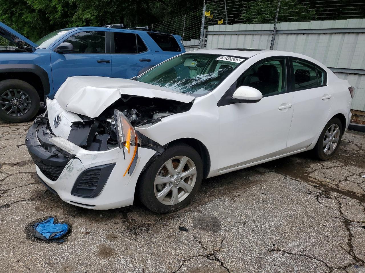 Salvage Mazda 3 Image