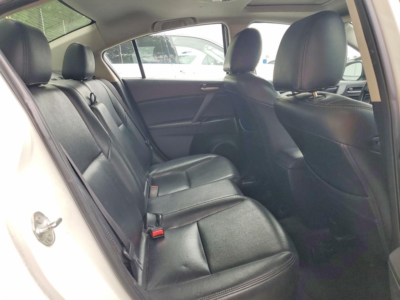 Mazda 3 I