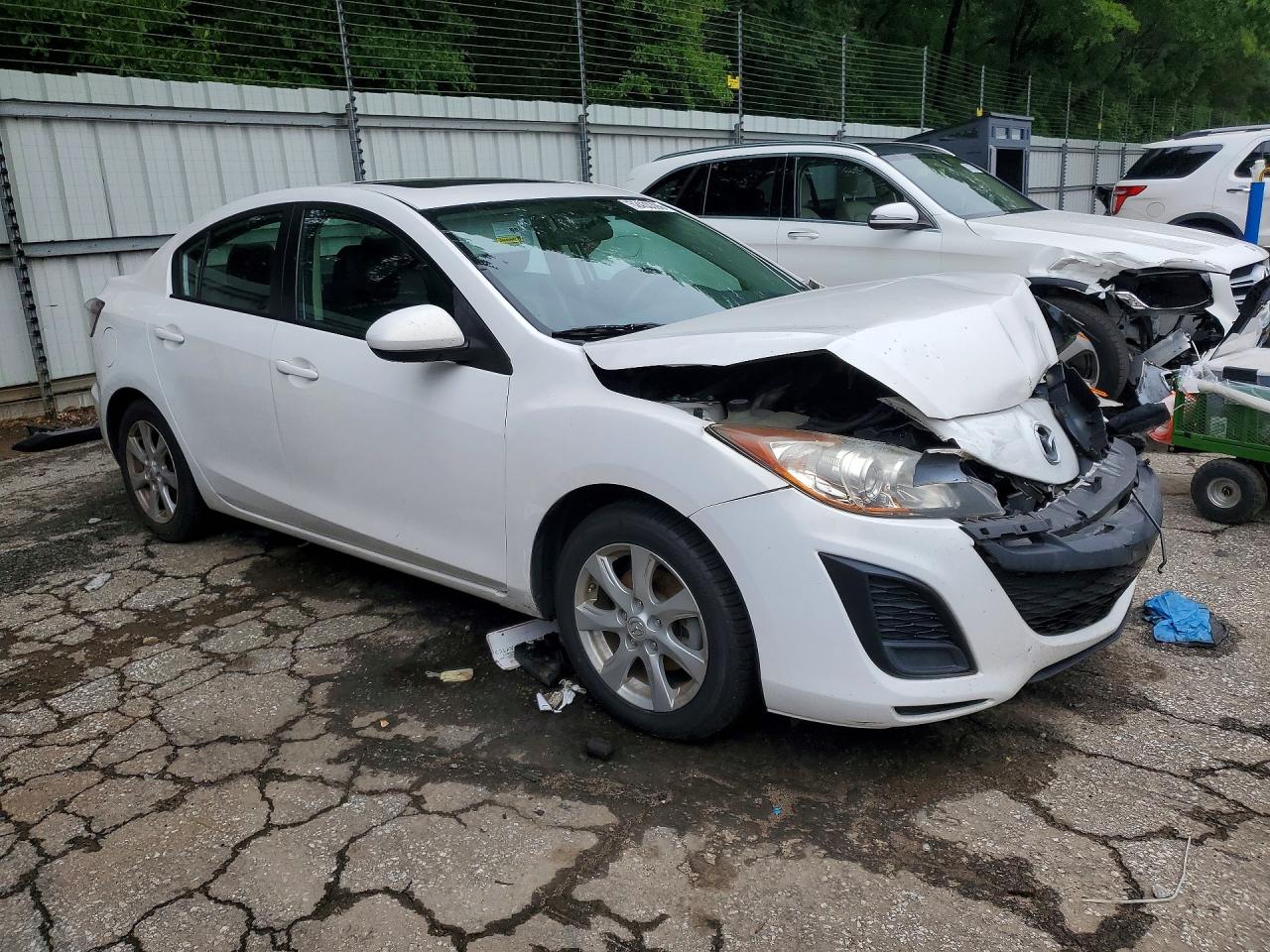 Mazda 3 I