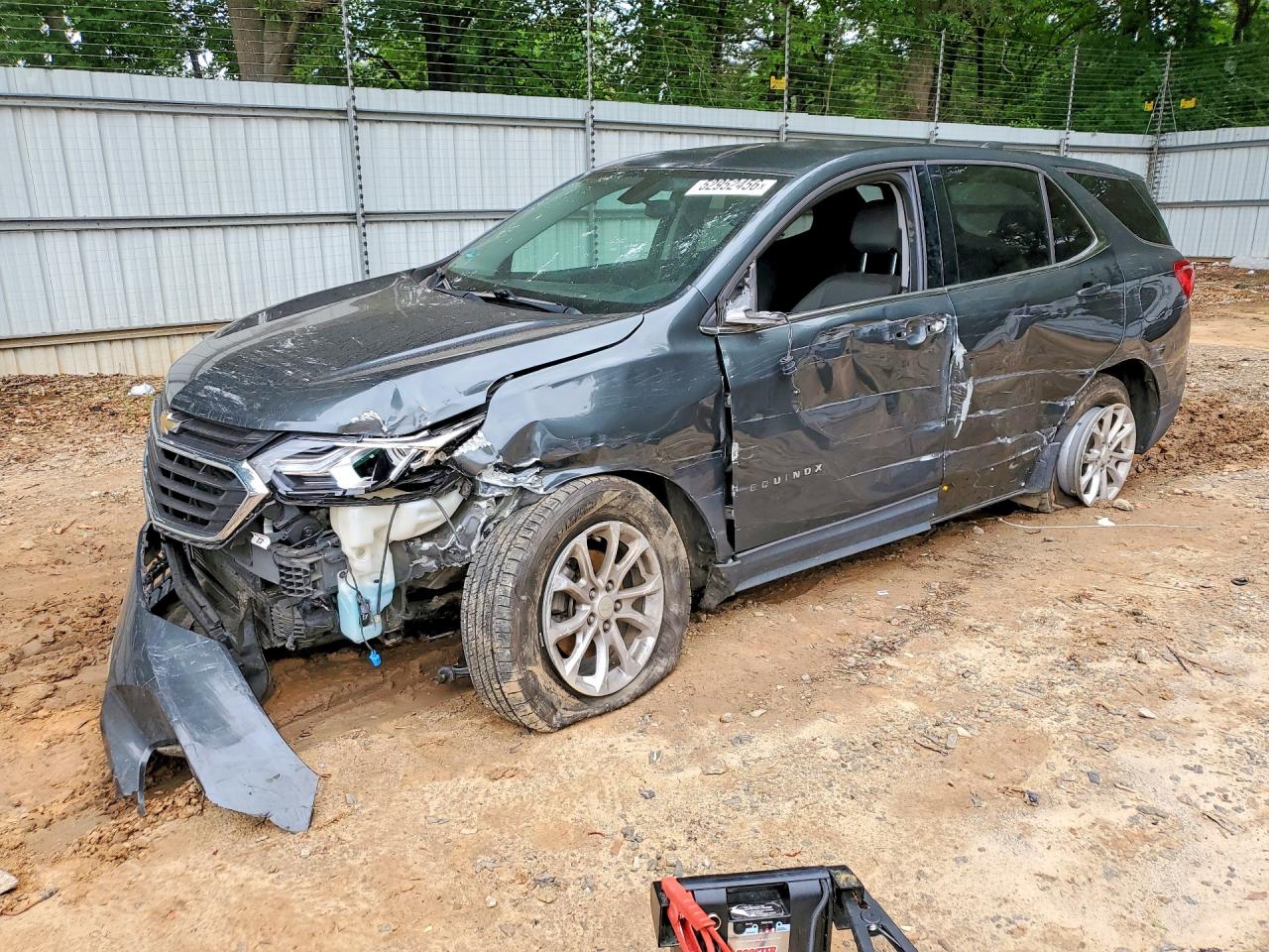 Salvage Chevrolet Equinox Image