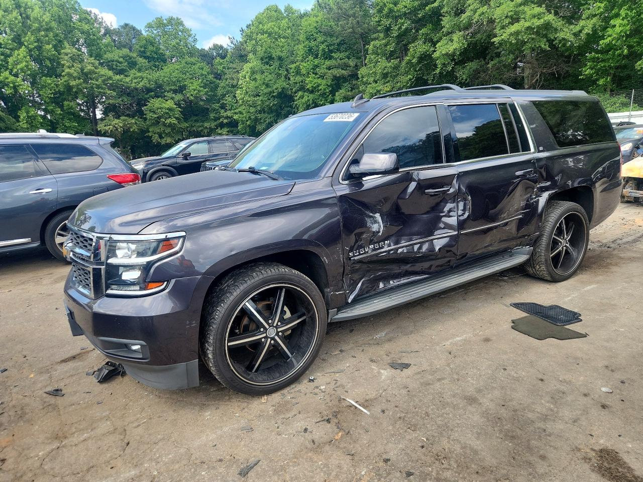 Salvage Chevrolet Suburban Image