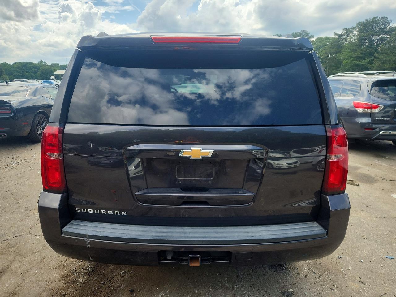 Chevrolet Suburban C1500 Lt