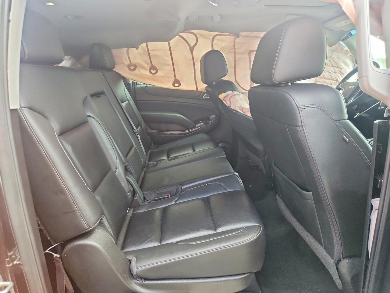 Chevrolet Suburban C1500 Lt