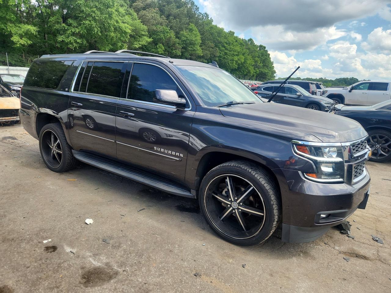 Chevrolet Suburban C1500 Lt