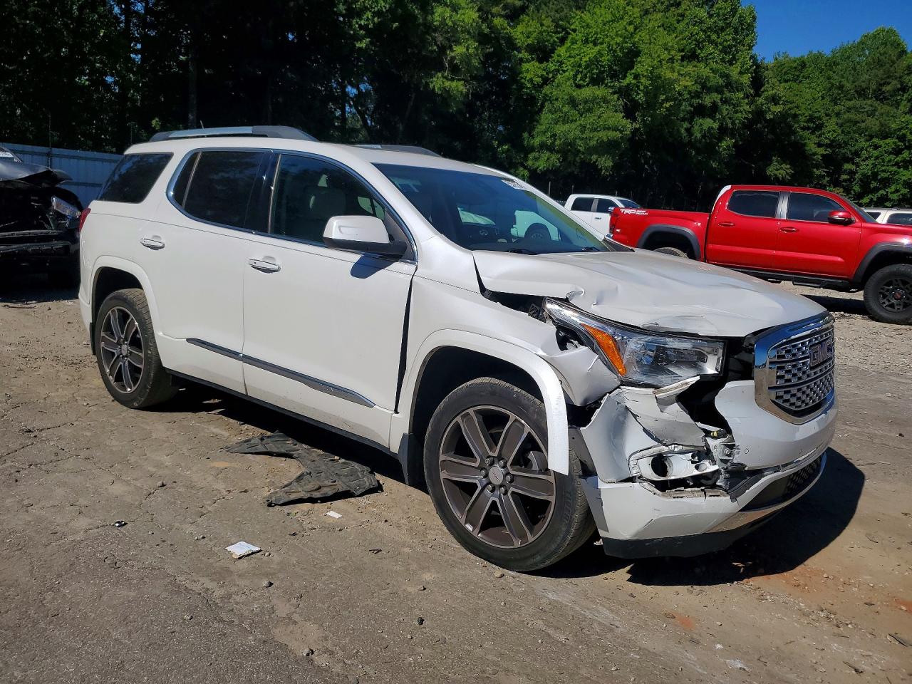 GMC Acadia Denali