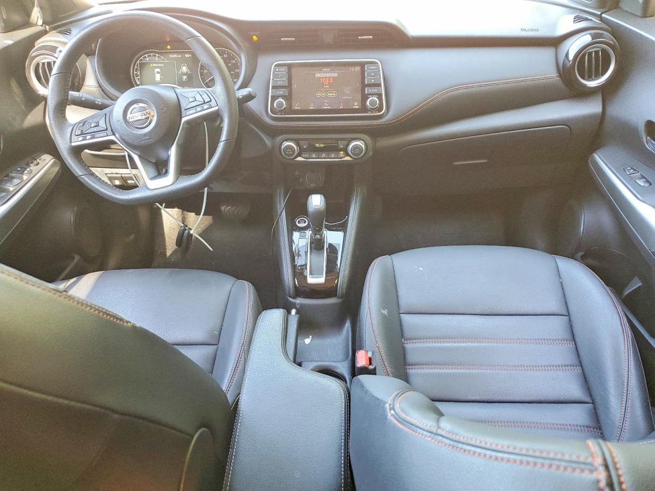 Nissan Kicks Sr