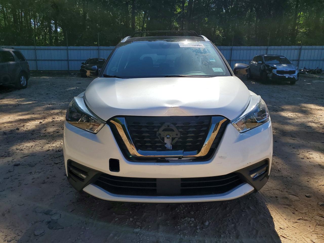 Nissan Kicks Sr