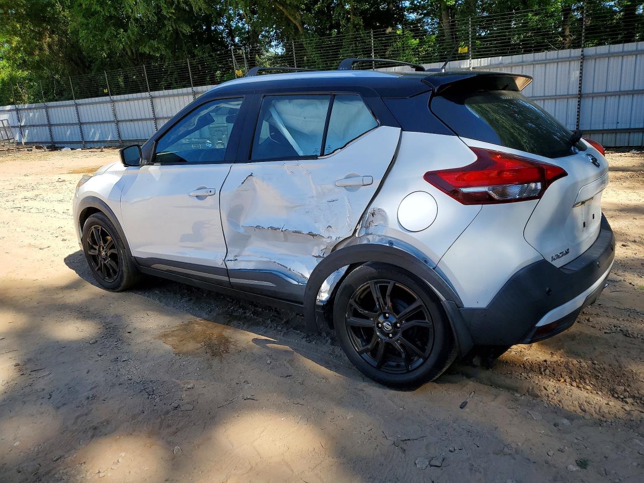 Nissan Kicks Sr