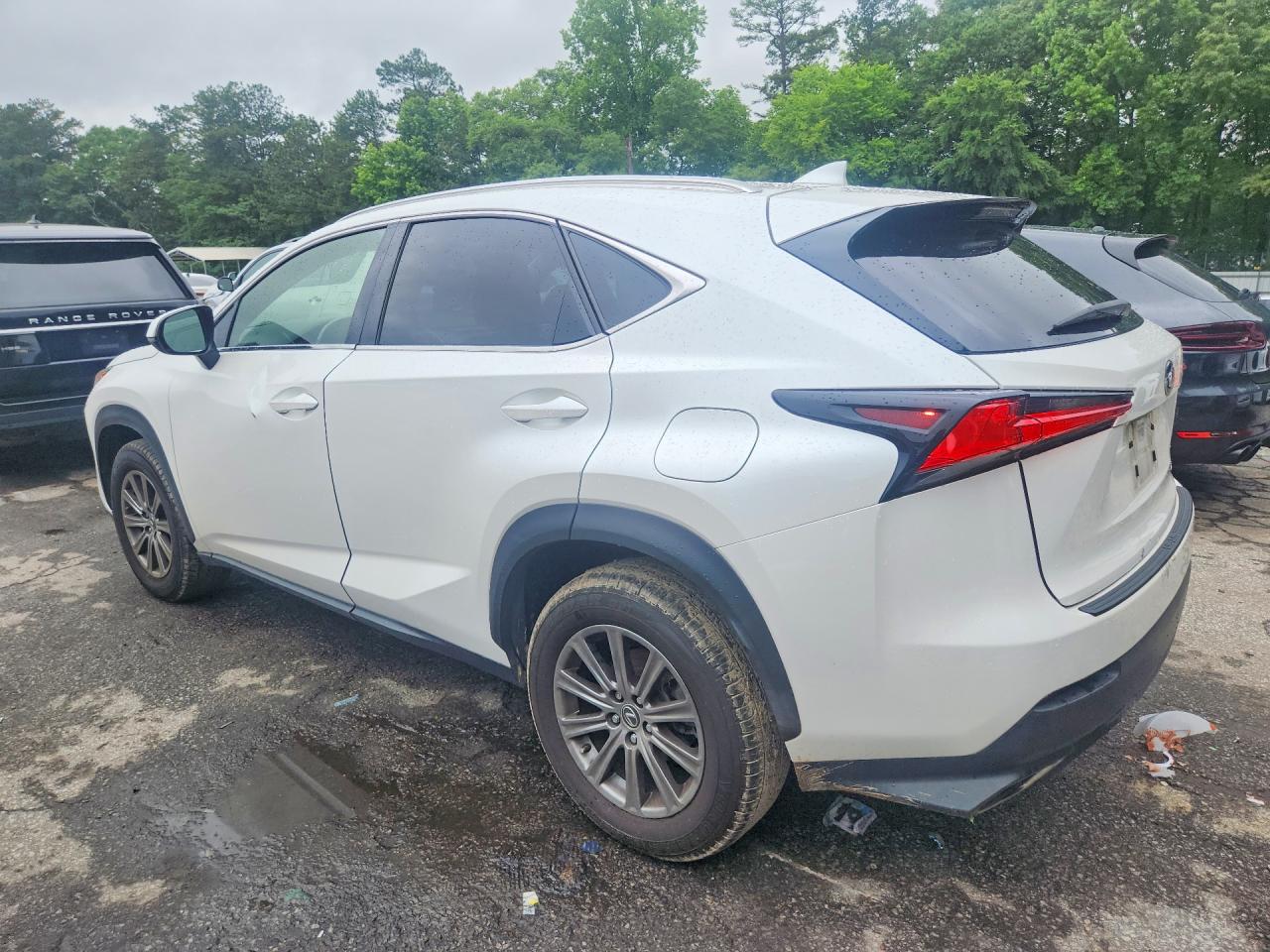 Lexus NX Base