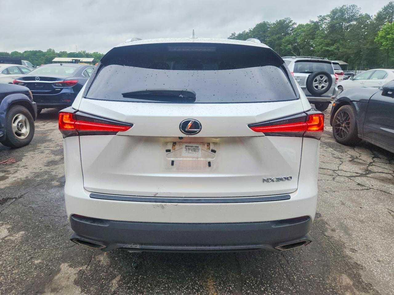 Lexus NX Base
