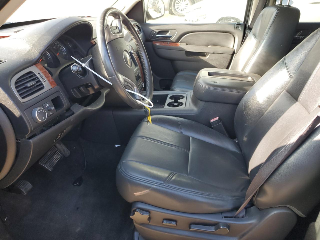 Chevrolet Suburban C1500 Lt
