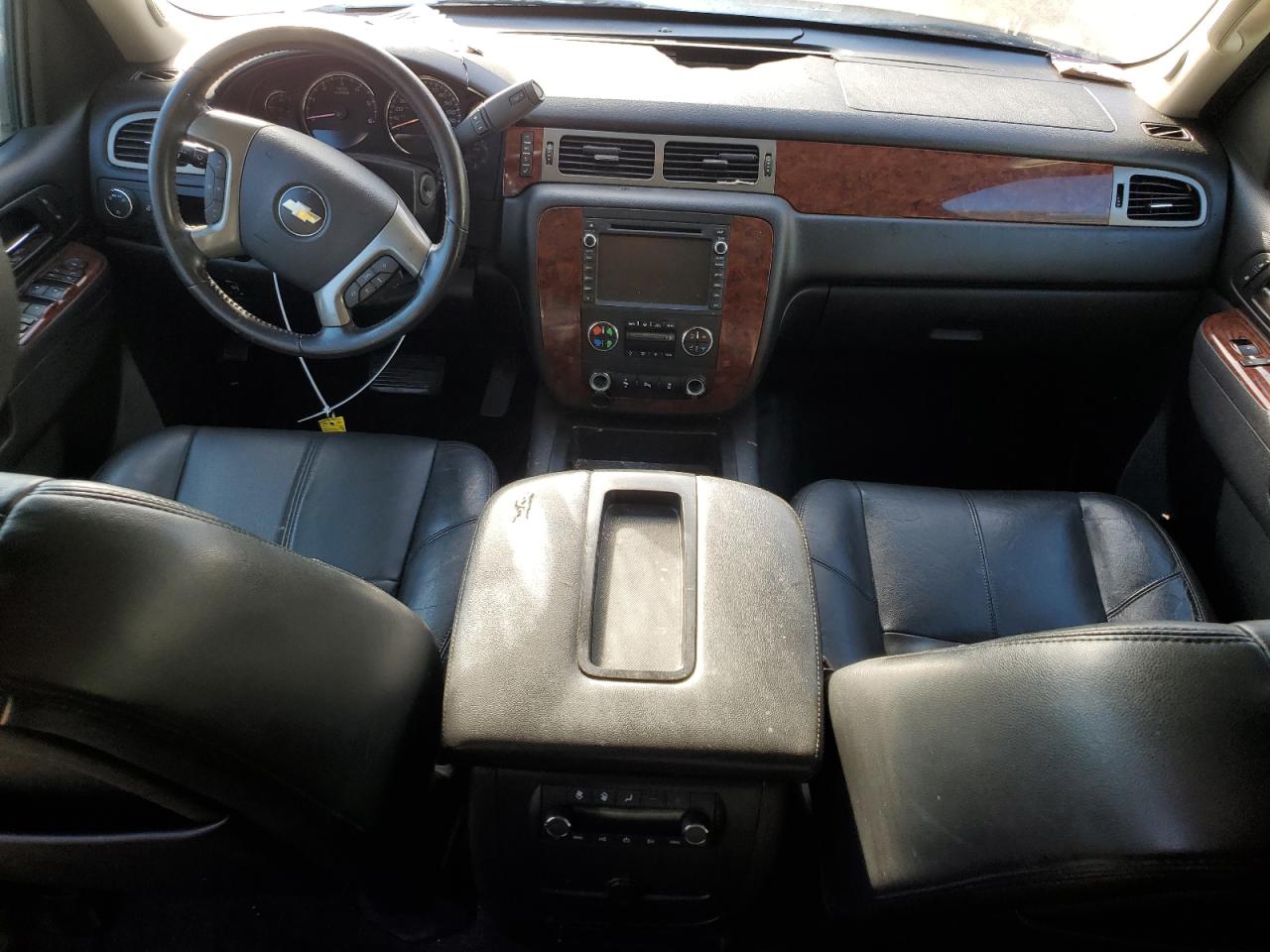 Chevrolet Suburban C1500 Lt
