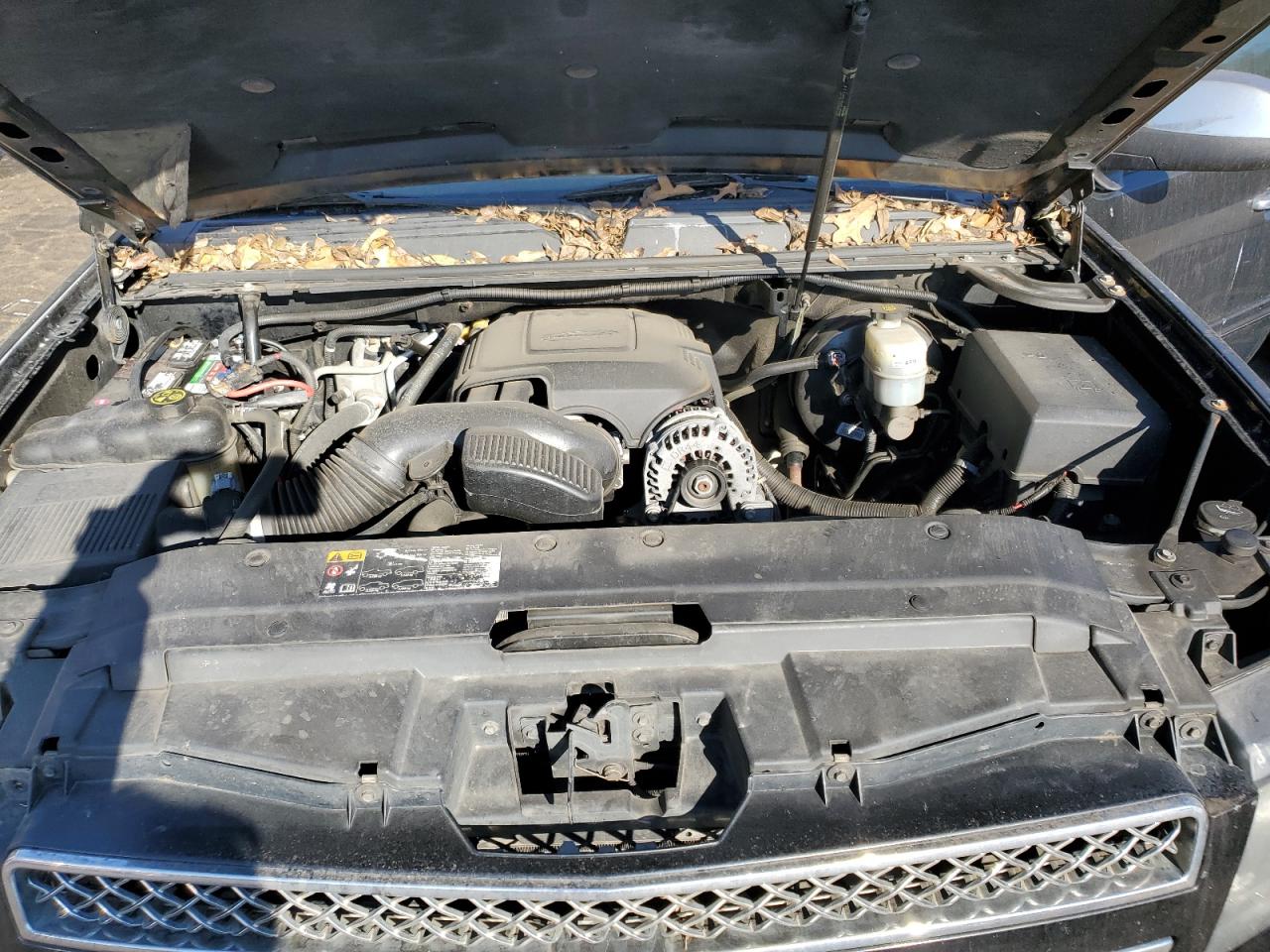 Chevrolet Suburban C1500 Lt